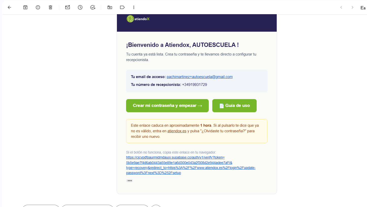 Correo de acceso con el boton para crear la contrasena